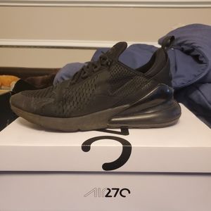 nike air max 270 triple black size 10.5